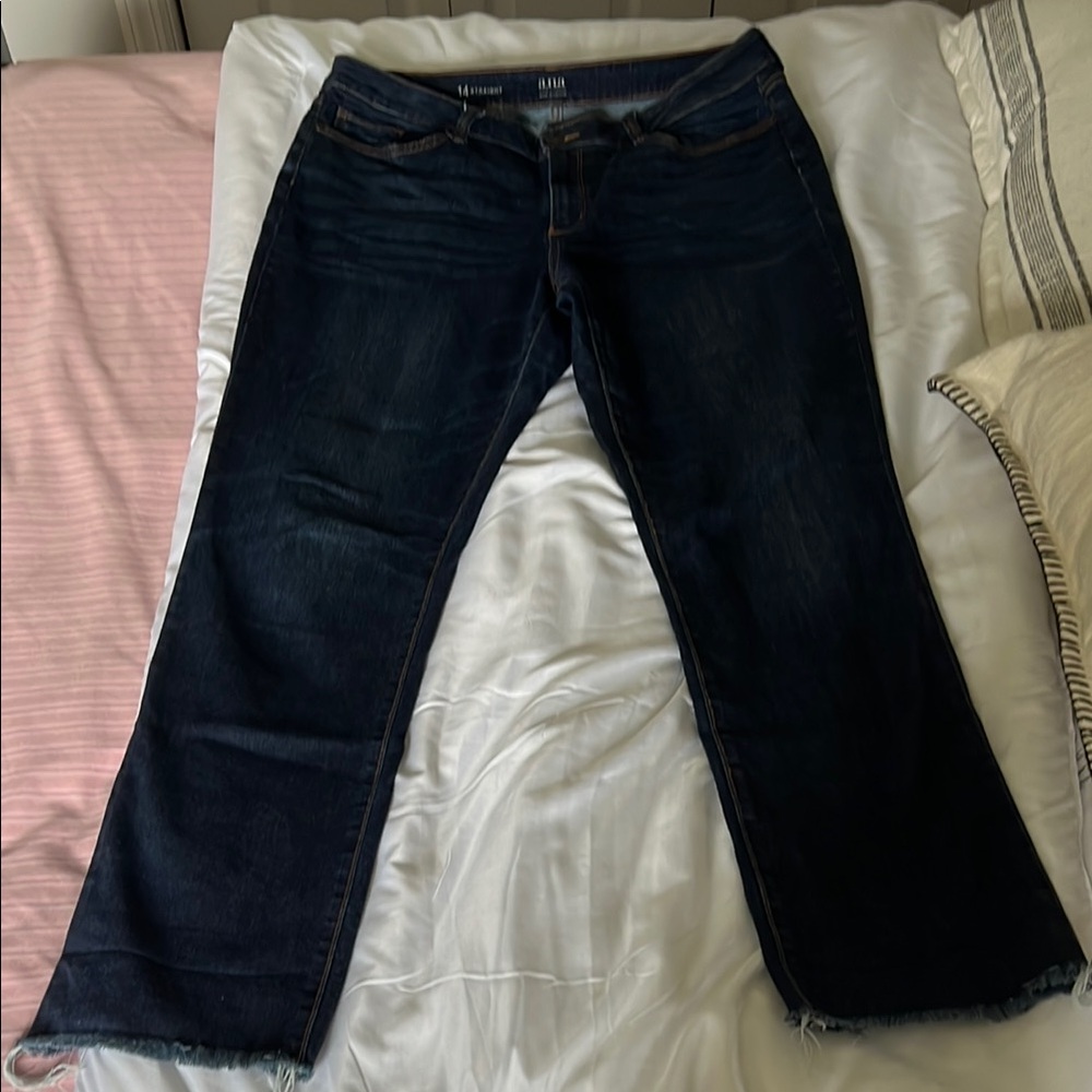 Zara Women's Dark Blue Jeans